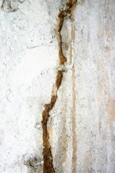 Basement wall crack